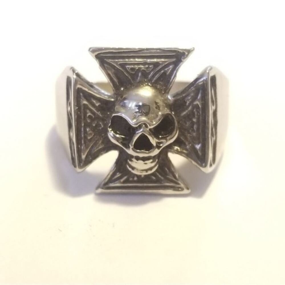 316L stainless steel skull biker hypoallergenic tarnish resistant ring size 13 - Picture 4 of 4